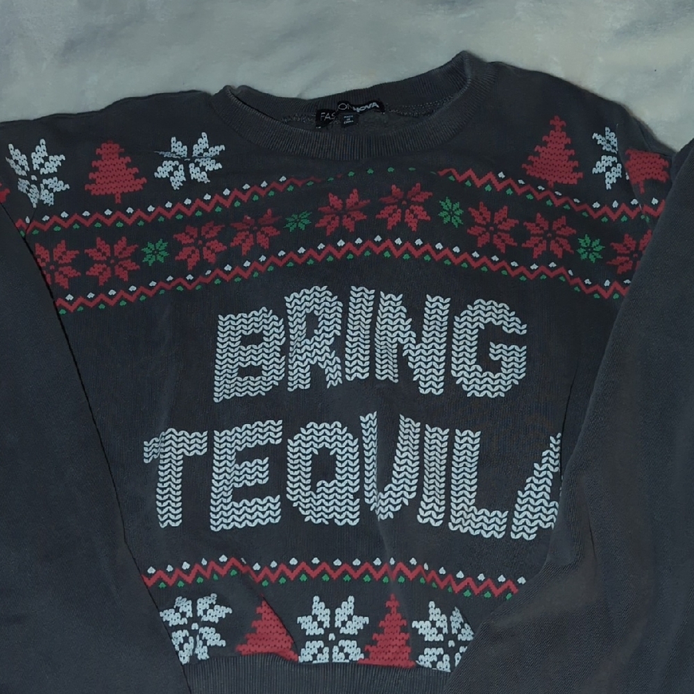 Festive Gray Sweater with Holiday Design Fashion Nova